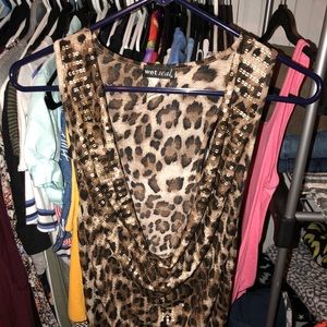 Low-cut tank top